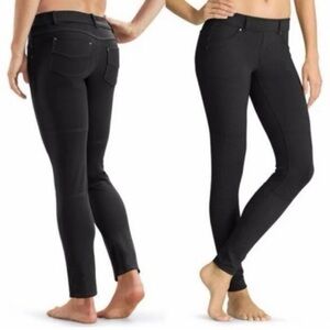 Athleta Bettona Jegging Black size M